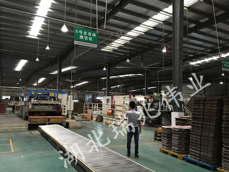 大型工業(yè)風(fēng)扇、工業(yè)大吊扇、工業(yè)大風(fēng)扇、工業(yè)節(jié)能風(fēng)扇、、車(chē)間溫控設(shè)備