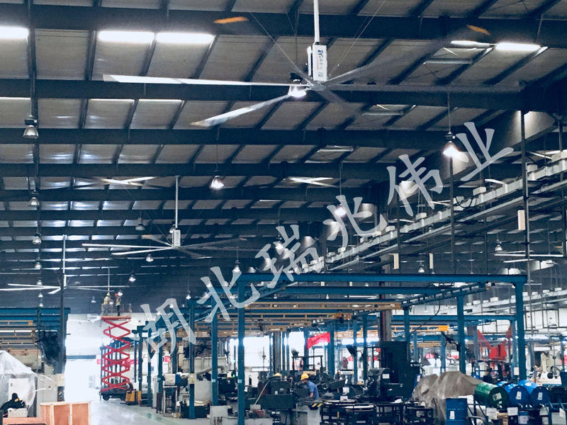 瑞泰風(fēng)工業(yè)大風(fēng)扇、大型廠房車間通風(fēng)降溫、車間通風(fēng)降溫、廠房車間通風(fēng)降溫