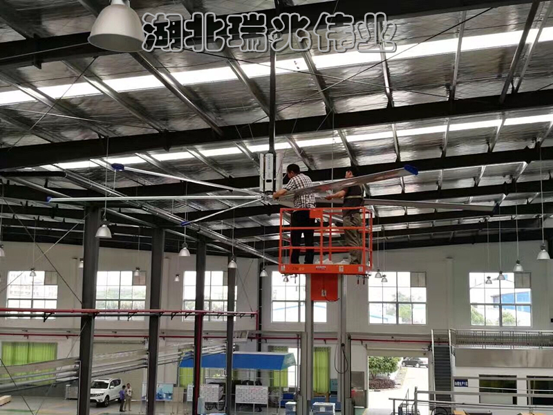 大風(fēng)扇、工業(yè)大風(fēng)扇、湖北工業(yè)大風(fēng)扇、瑞泰風(fēng)工業(yè)大風(fēng)扇、湖北瑞泰風(fēng)工業(yè)大風(fēng)扇、工業(yè)吊扇、工業(yè)大吊扇