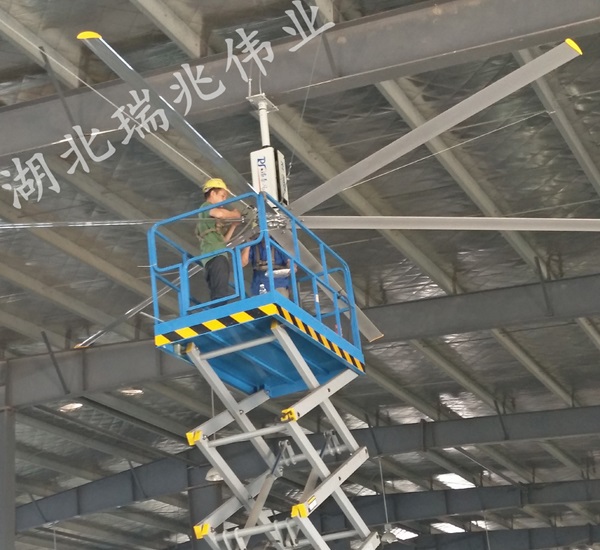 武漢工業(yè)大風(fēng)扇，武漢工業(yè)大吊扇，高大空間通風(fēng)降溫，高大空間通風(fēng)降溫設(shè)備，高大空間廠房通風(fēng)降溫