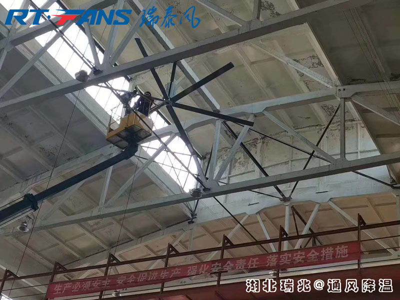 倉(cāng)儲(chǔ)物流場(chǎng)所常用的降溫設(shè)備，大型工業(yè)大風(fēng)扇